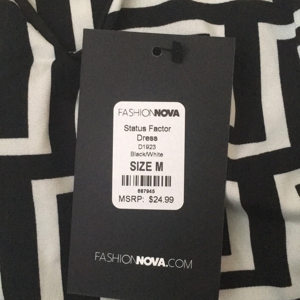 Dress - Picture 3 of 3